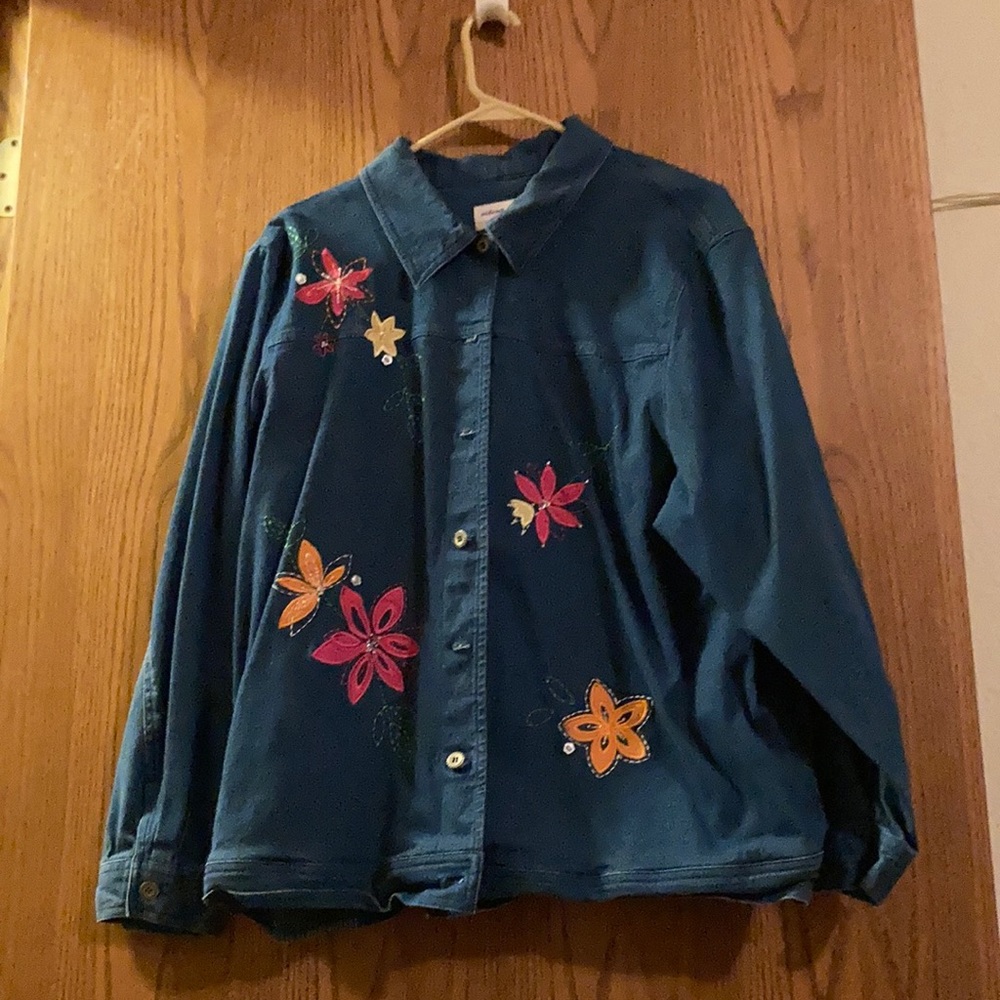 Flower design denim top